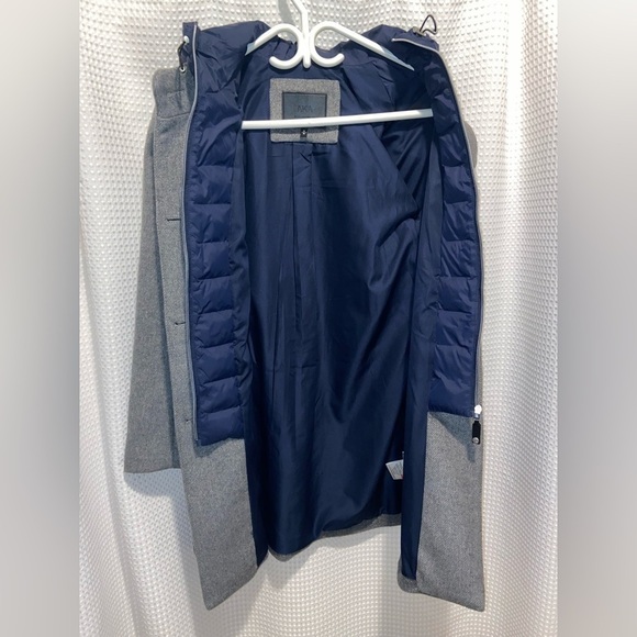 Women’s AKA wool blend gray midi coat with front zip-in bib size medium - Picture 8 of 13